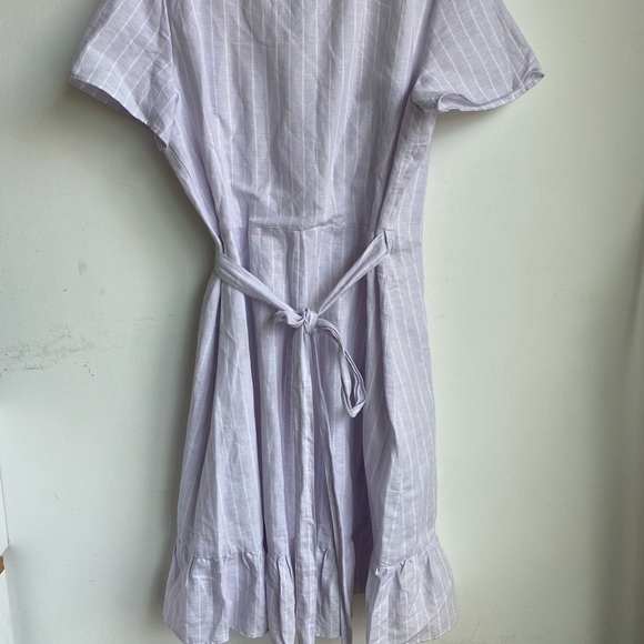 GAP Linen Wrap Dress - Picture 3 of 3